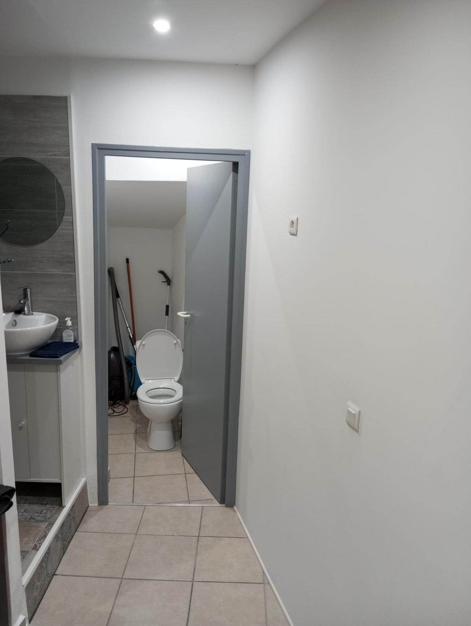 Appartement Village Medieval Saint-Germain-Laval  Экстерьер фото
